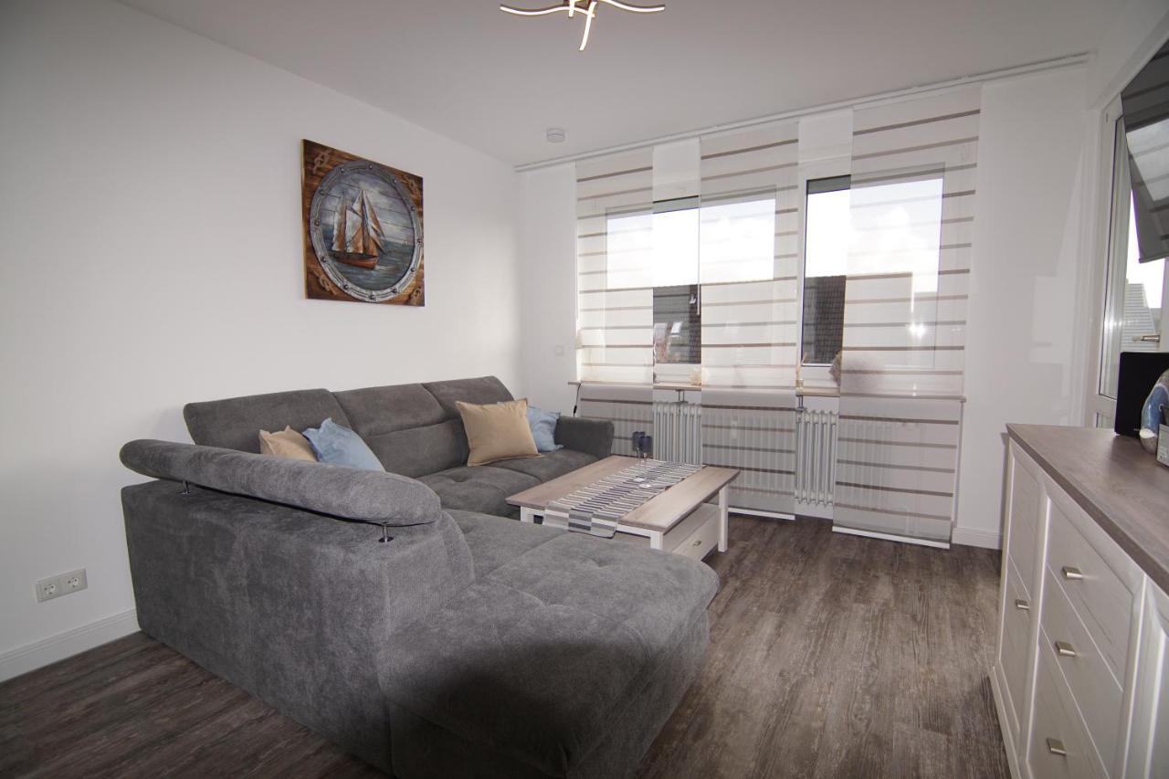 Deichliebe-Bullauge Apartment Busum Exterior photo